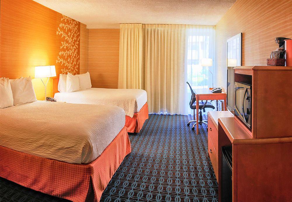 Fairfield Inn And Suites By Marriott San Jose Airport Extérieur photo