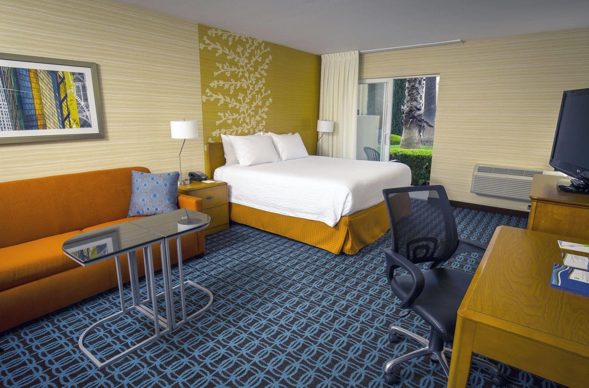 Fairfield Inn And Suites By Marriott San Jose Airport Extérieur photo